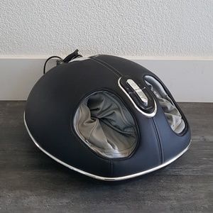 Black Brookstone Shiatsu Foot Massager w/Heat